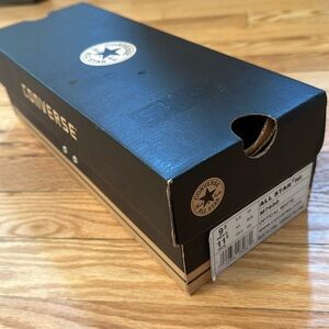 Vintage Converse sneaker box. Black/ Beige men or women